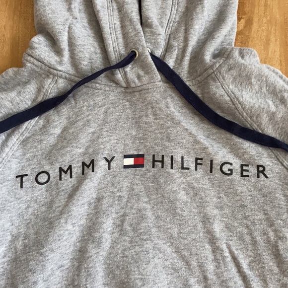 Tommy Hilfiger Hoodie - Picture 2 of 4